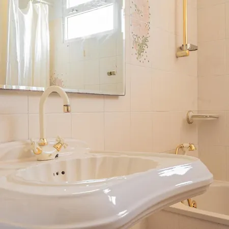 Familia Dehoux Apartmán