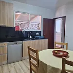 Familia Dehoux Apartman *